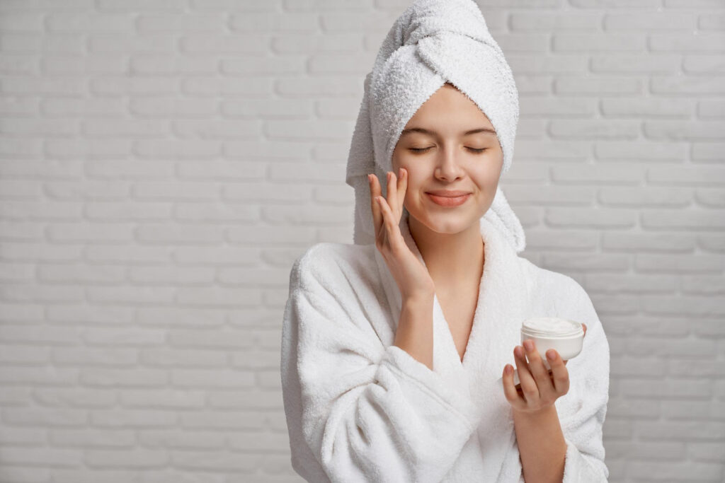 Kenapa Moisturizer Penting? Fungsi, Cara Kerja, dan Manfaatnya untuk Semua Jenis Kulit